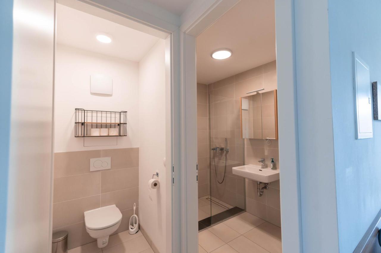 Modern Apartment With Private Balcony Near City Center فيينا المظهر الخارجي الصورة